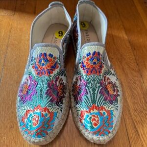 Fabiolas‎ Anthropologie Embroidered Multicolor Espadrilles